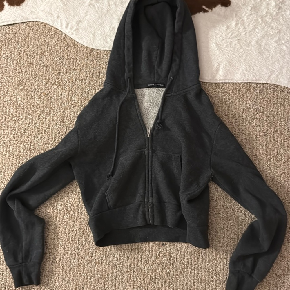 Brandy zip up